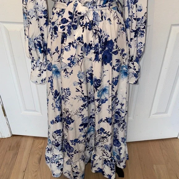 SHEIN Blue Floral Long Sleeve Dress - Picture 2 of 15